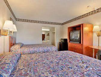 Rodeway Inn Leesburg Chain Of Lakes Екстериор снимка
