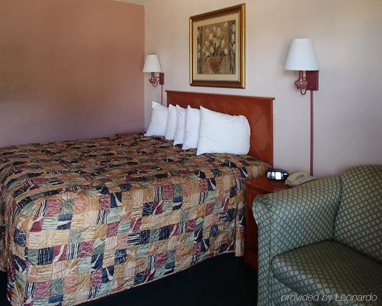 Rodeway Inn Leesburg Chain Of Lakes Екстериор снимка